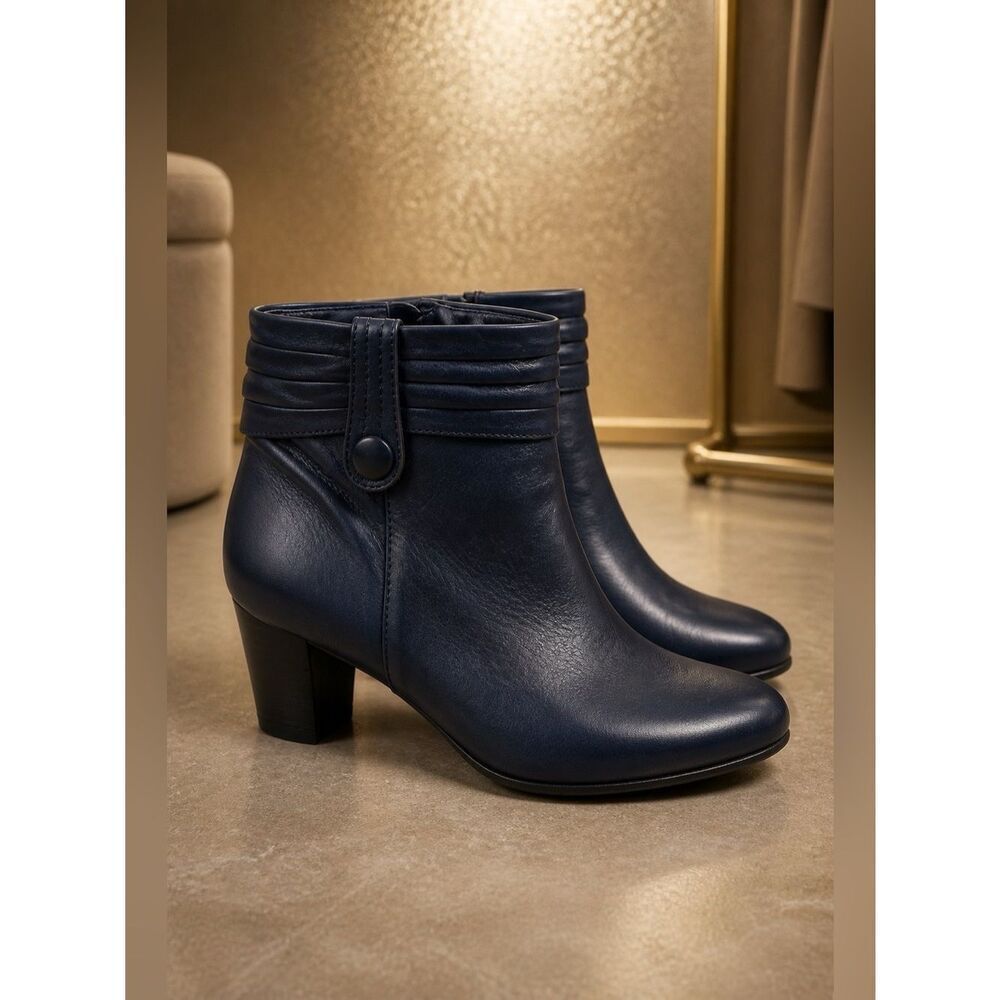 Black Naturalizer 3” Heel Side Zipper Ankle Boot